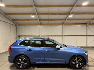 Damaged car Volvo Xc-60 2.0T5 184kW Automaat AWD R-Design 2018/10