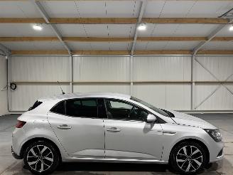Auto incidentate Renault Mégane 1.3TCE 103kW Automaat Bose 2019/6
