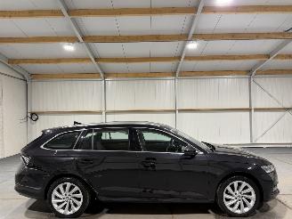 krockskadad bil auto Skoda Octavia 1.4TSI iV 110kW Automaat PHEV Business Edition Plus 2021/6