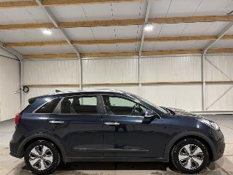 krockskadad bil auto Kia Niro 1.6GDI 77kW Hybrid DynamicLine 2018/6