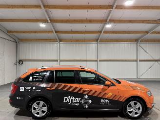 krockskadad bil auto Skoda Octavia 1.6TDI 81kW GreenTech Automaat Ambition Businessline 2016/3
