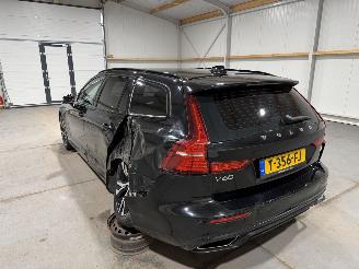 Volvo V-60 2.0T6 Recharge 186kW AWD R-Design picture 12