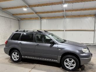 Mitsubishi Outlander 2.0 100kW Airco Invite+ picture 2