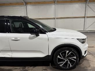 Volvo XC40 T5 1.5 132kW Automaat Pano Twin Engine R-Design picture 14