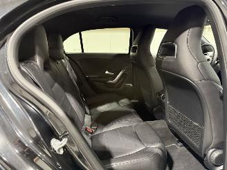 Mercedes A-klasse 200 120kW Automaat Business Solution AMG Upgrade picture 39