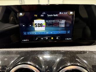 Mercedes A-klasse 200 120kW Automaat Business Solution AMG Upgrade picture 34