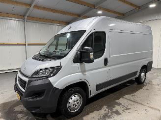 Peugeot Boxer 330 2.2BlueHDI 103kW L2H2 Premium picture 9