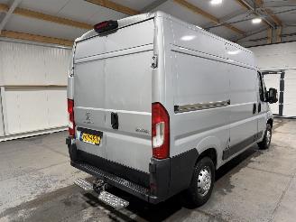 Peugeot Boxer 330 2.2BlueHDI 103kW L2H2 Premium picture 6