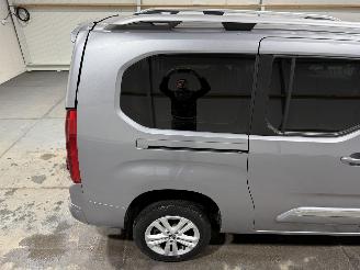 Toyota ProAce CITY INVALIDE ROLSTOELAUTO  1.2Turbo 81kW Active Long picture 18