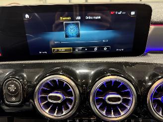 Mercedes A-klasse 35AMG 225kW Automaat 4Matic Pano Premium Plus picture 37