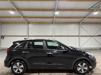 krockskadad bil auto Kia Niro 1.6GDI Hybrid 77kW Automaat First Edition 2016/11