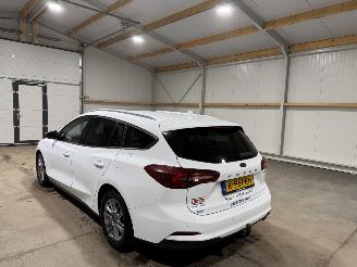 Ford Focus 1.0 EcoBoost 92kW Hybrid Titanium picture 12