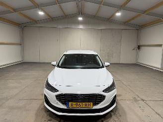 Ford Focus 1.0 EcoBoost 92kW Hybrid Titanium picture 4