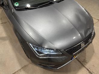 Seat Leon 2.0 TSI 221kW Automaat Pano CUPRA 300 picture 19