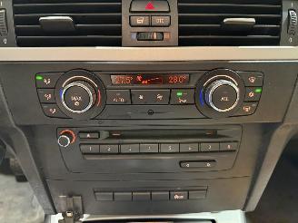 BMW 3-serie 320i 125kW Airco Executive picture 35