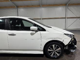 Nissan Leaf 40kWh 110kW Automaat Acenta picture 14