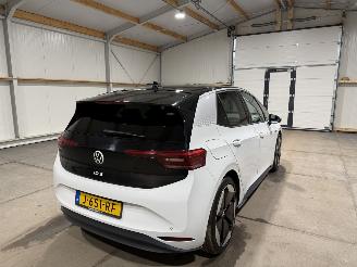 Volkswagen ID.3 58kWh First MAX Panoramadak 150kW picture 6
