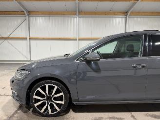 Volkswagen Golf 1.4TSI 110kW Automaat Highline Pano Business R picture 13
