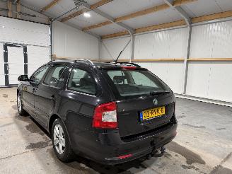 Skoda Octavia 1.6TDI 77kW Greentech Ambition Business Line picture 12