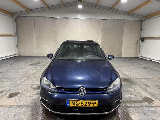 Volkswagen Golf GTE 1.4TSI 110kW Automaat Pano picture 4
