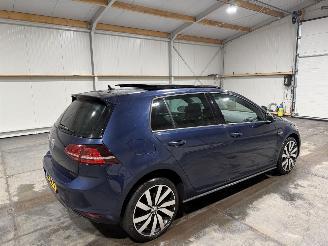 Volkswagen Golf GTE 1.4TSI 110kW Automaat Pano picture 5