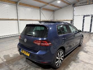 Volkswagen Golf GTE 1.4TSI 110kW Automaat Pano picture 6
