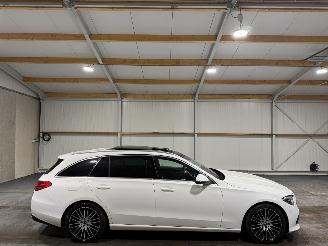 Vaurioauto  passenger cars Mercedes C-klasse 180 125kW Automaat Pano Luxury Line 2022/2
