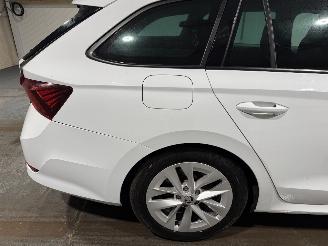 Skoda Octavia 1.5 e-TSI 110kW Automaat Sport Business picture 16