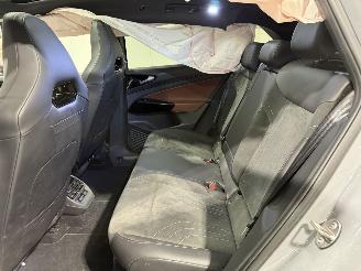 Volkswagen ID.4 77kWh 150kW First MAX picture 36