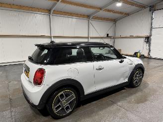 Mini Electric 33kWh 135kW Charged picture 6