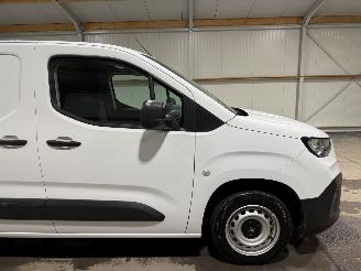 Fiat Doblo 1.2Turbo 81kW Camera picture 14
