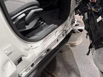 BMW iX1 67kWh 150kW eDrive20 Automaat picture 22