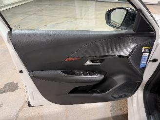 Peugeot e-208 EV 50kWh 100kW Active picture 30