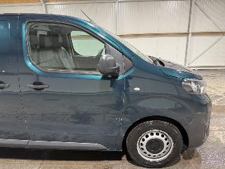 Toyota Proace 2.0D-4D 90kW Cool Comfort picture 14