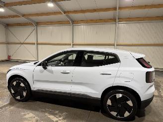 Volvo EX30 69kWh 200kW Single Motor Extended Range Plus picture 11