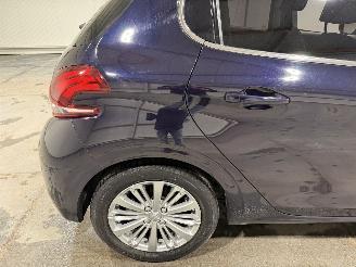 Peugeot 208 1.2PureTech 81kW Clima Allure picture 22