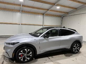 Ford Mustang Mach-e 75kWh 198kW AWD picture 9