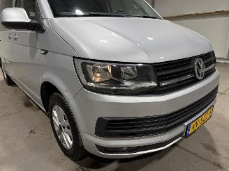 Volkswagen Transporter 2.0TDI 103kW DC Highline picture 18
