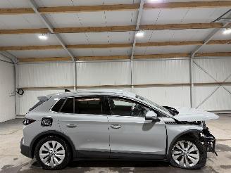 damaged passenger cars Skoda Elroq 82kWh 210kW Business Edition 2025/8