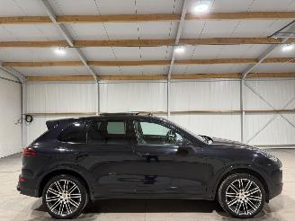 uszkodzony samochody osobowe Porsche Cayenne S E-HYBRID 3.0S 245kW Pano 2015/3