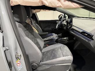 Volkswagen ID.5 77kWh 150kW Pro picture 28