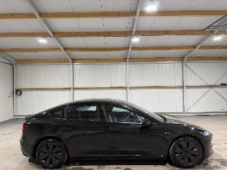 krockskadad bil auto Tesla Model 3 60kWh 208kW RWD 2025/12