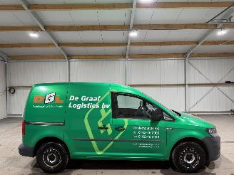 krockskadad bil bedrijf Volkswagen Caddy 2.0TDI 55kW Airco BMT Schuifdeur Trendline 2016/4