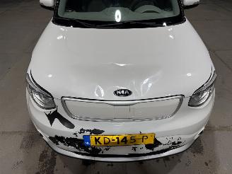 Kia Soul 27kWh 81kW Automaat ExecutiveLine picture 20