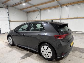 Volkswagen ID.3 58kWh 107kW Pro picture 11