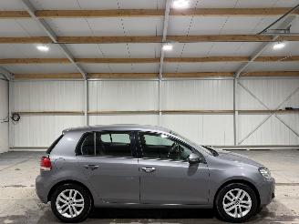 Damaged car Volkswagen Golf 1.4TSI 90kW Highline Airco 2009/1