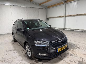 Skoda Fabia 1.0TSI 70kW Ambition Navi Airco picture 3