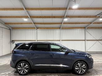 Damaged car Peugeot 5008 1.2PT 96kW Automaat Allure 7Persoons 2019/6