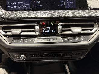 BMW 1-serie 118i 100kW Automaat High Executive picture 29