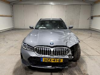 BMW 3-serie 330e 135kW Automaat Camera picture 4